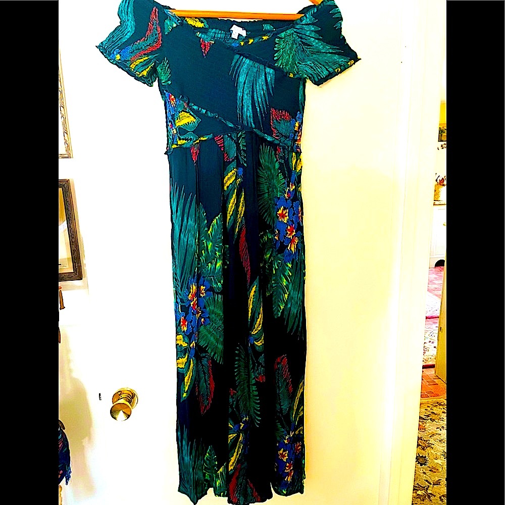 Cute Off the Shoulder Jumpsuit sz M